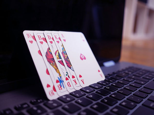 Online Poker | Foto: besteonlinecasinos, pixabay.com, Pixabay License